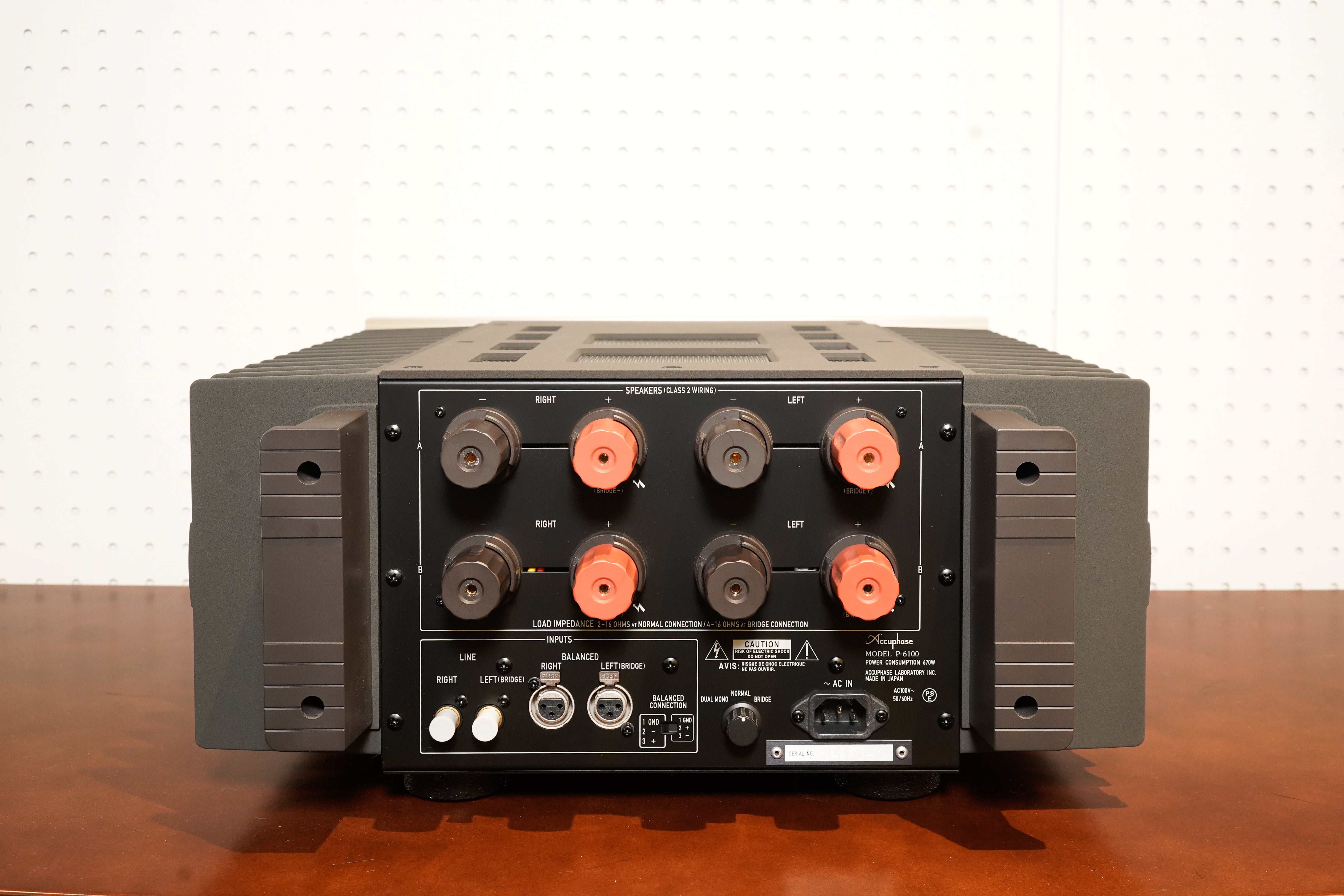 中古品】P-6100 | パワーアンプ – SOUND TEC
