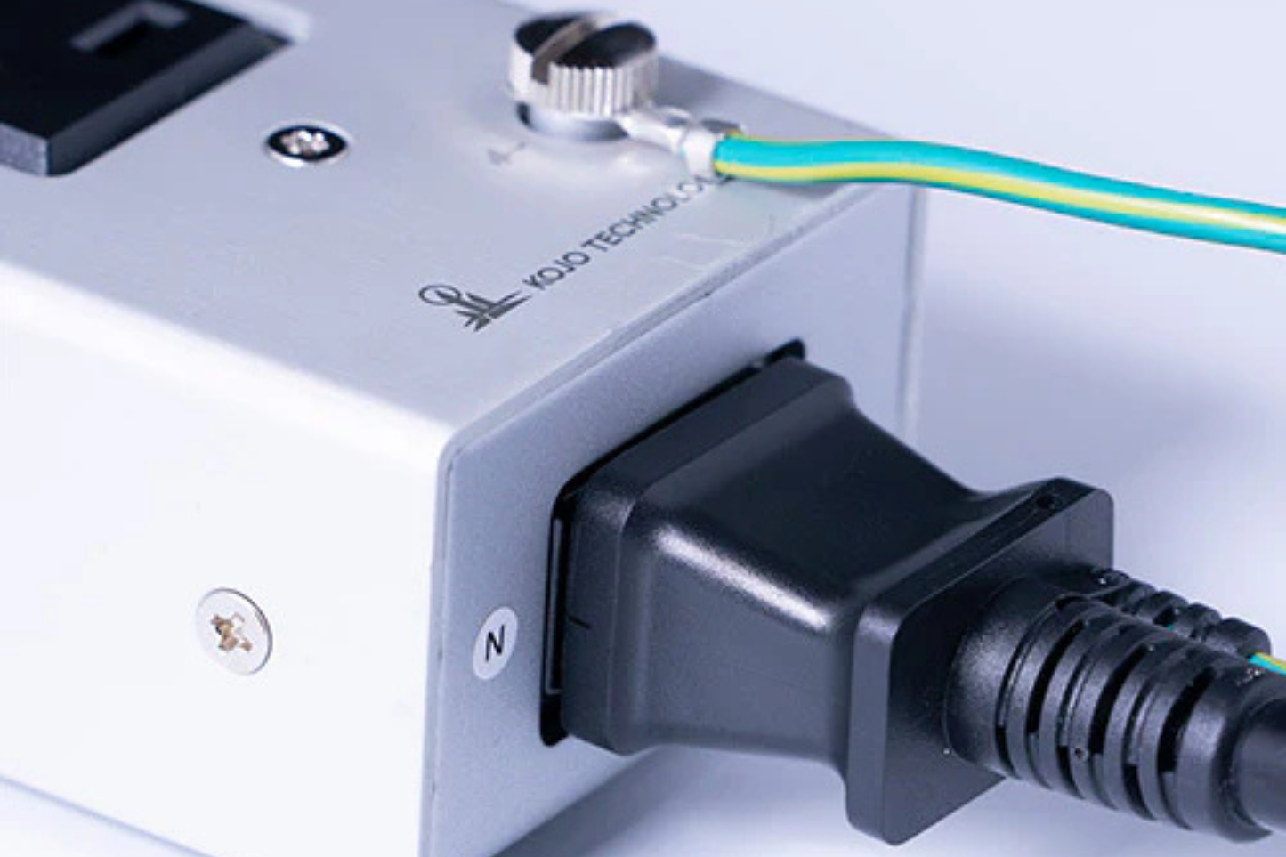 Crystal 6.1 電源タップ