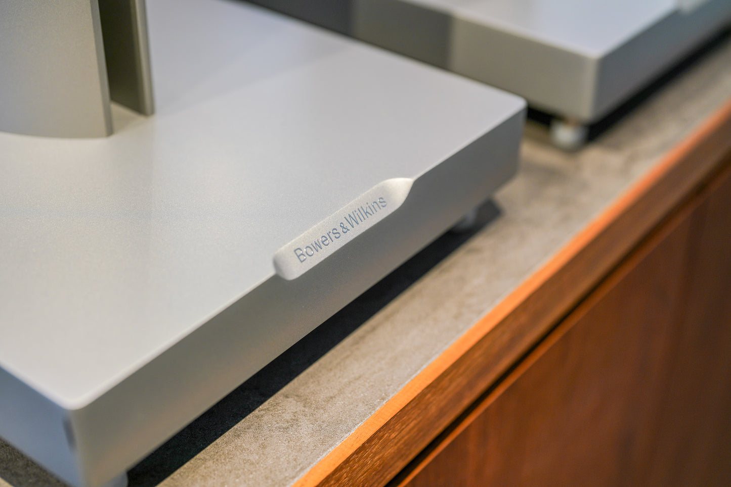 【展示品】Bowers&Wilkins 805D4 WN ＋FS-805D4