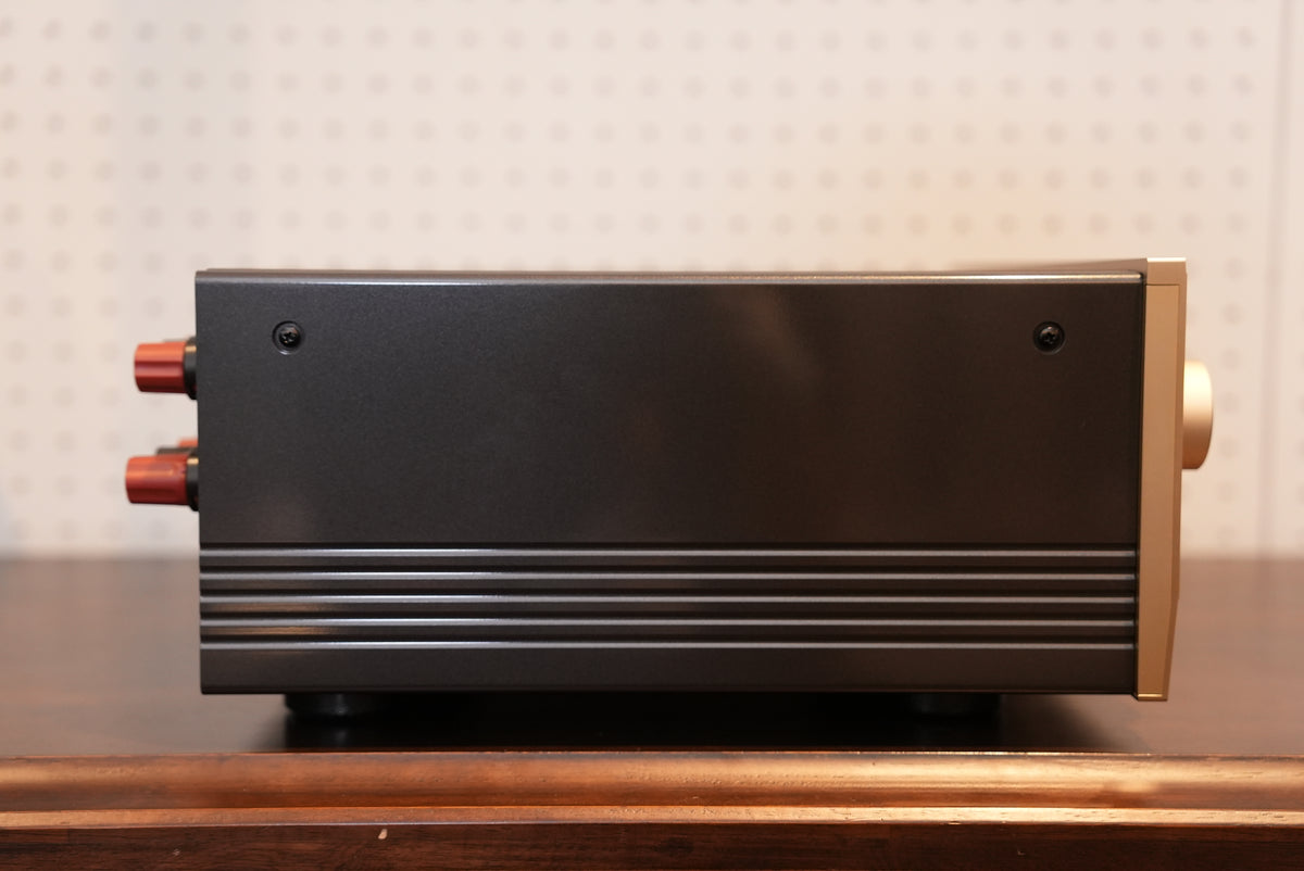 【中古品】E-700｜プリメインアンプ