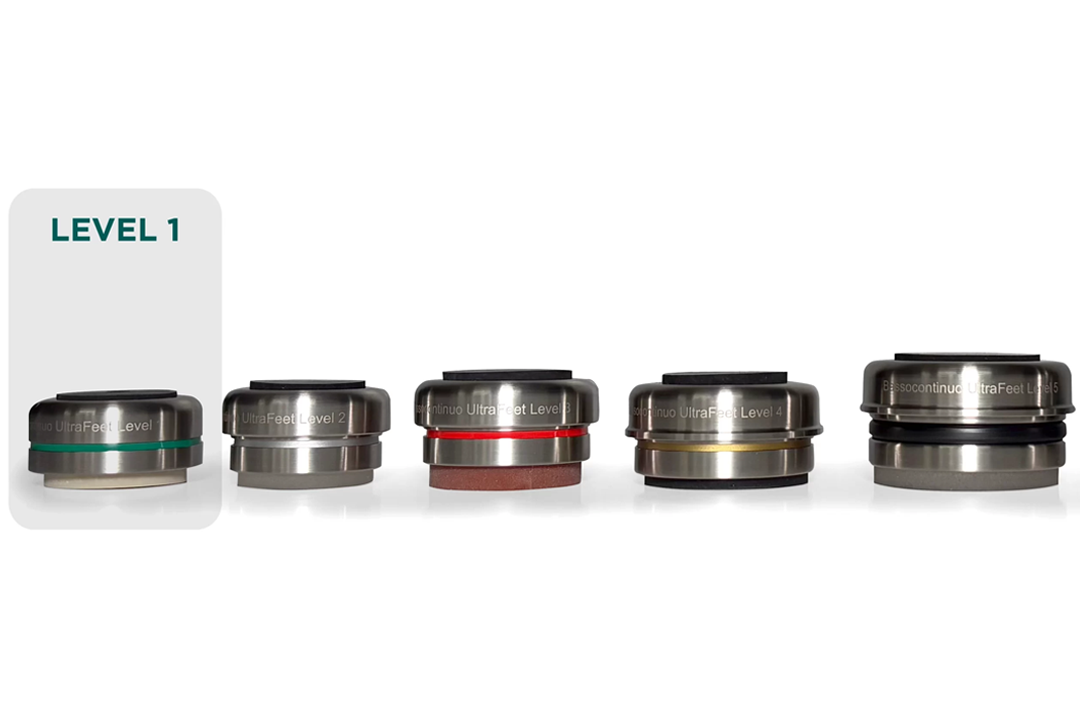 ULTRA FEET(４個セット)　インシュレーター